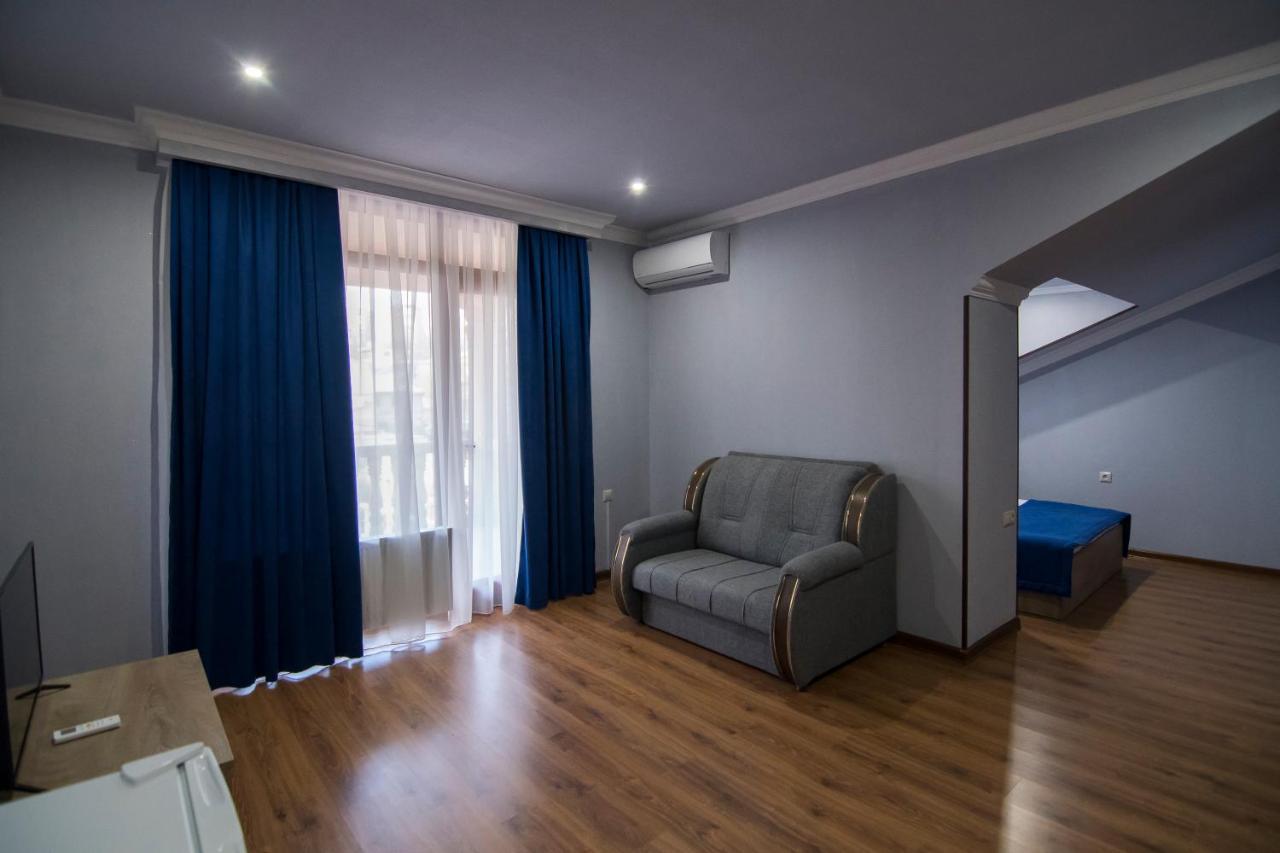 Afa Hotel & Guest House Jerevan Exteriör bild